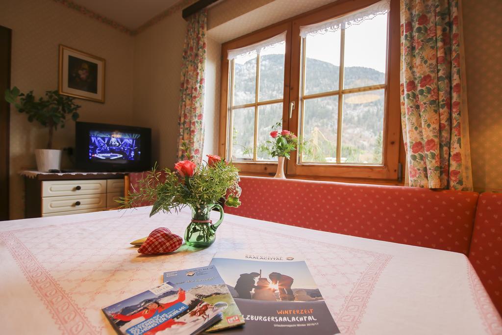 Haus Hohenwarter Hotel Лофер Екстериор снимка