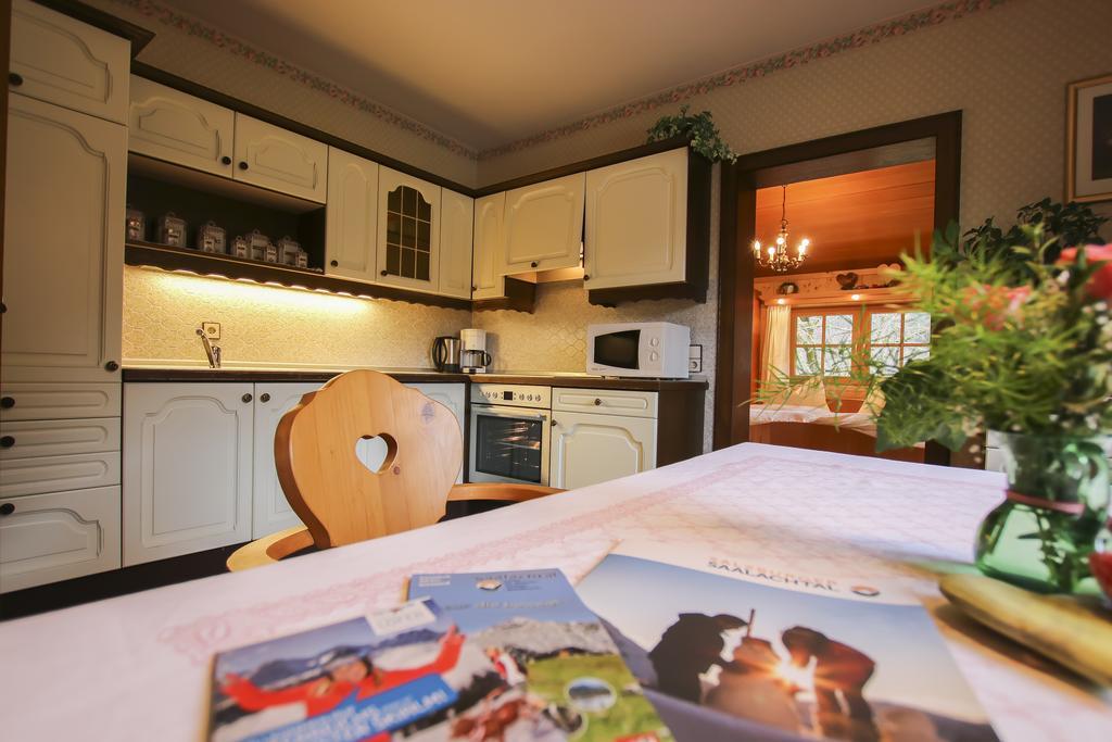 Haus Hohenwarter Hotel Лофер Екстериор снимка